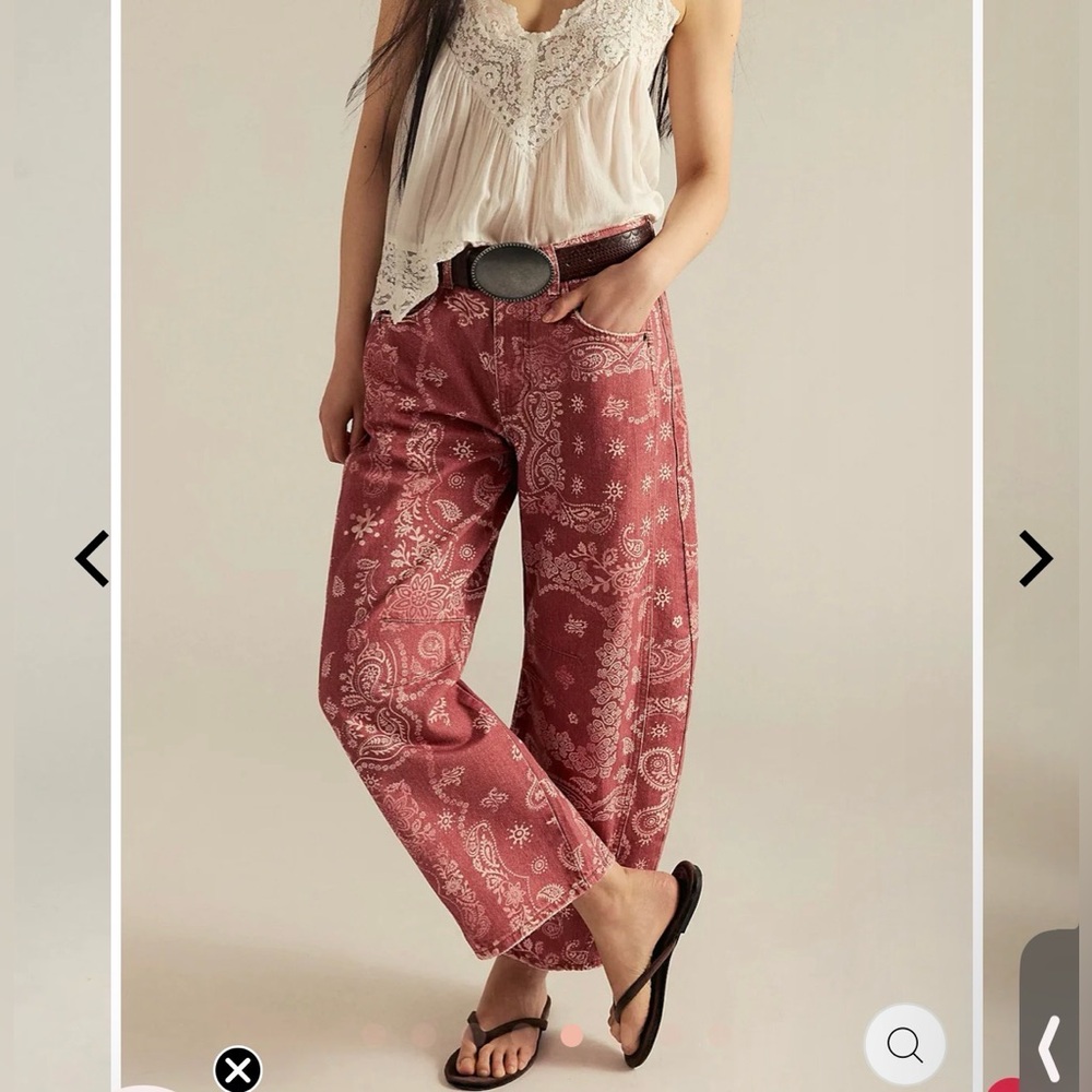 YOUR LUCK DAY MID RISE BARREL JEANS - RED, XXL NWT - Picture 5 of 7
